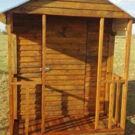 Wendy house (1.8m x 1.8m)